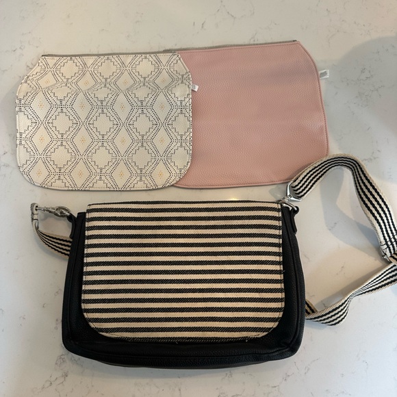 Thirty One Cross Body Bag - Picture 1 of 4